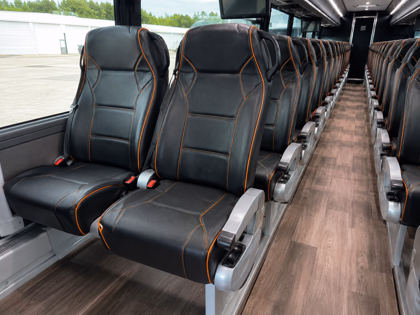 shuttle services for airline crews and airport staff in west palm beach